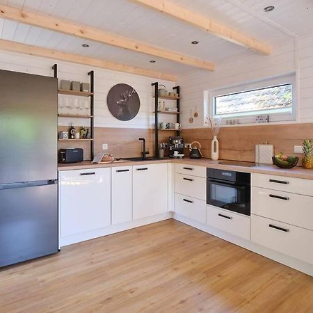 Chalet In Koeln - Tinyhouse Buitenkant foto