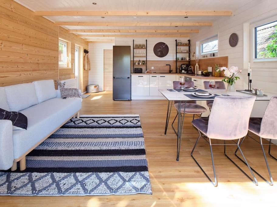 Chalet In Koeln - Tinyhouse Buitenkant foto
